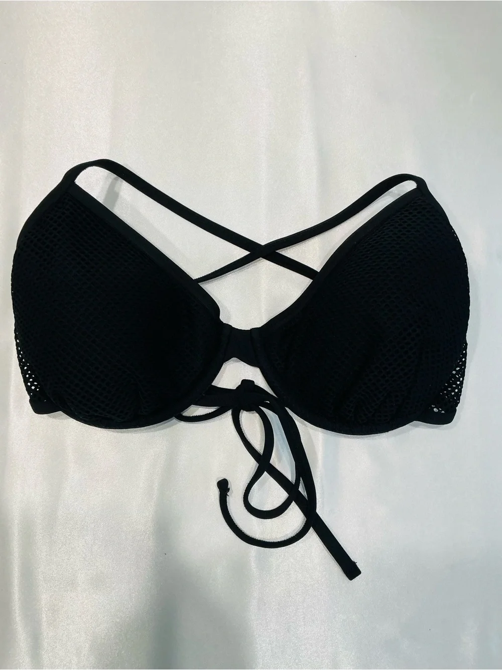 Black Crisscross Tie-Back Bikini Top 3 way wear NWT D cup